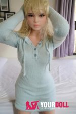 PiperDoll Phoebe 130cm Fカップ  ホワイト肌 一体型  シリコンラブドール EVO骨格内蔵 - 画像 (9)