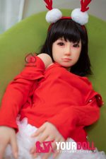 Momo 桃沢 H027-A 132cm  Aカップ  ノーマル肌 クリスマス  妊娠腹 顎機能付き  最新ラブドール - 画像 (7)