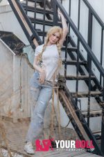 Starpery  	Imogen   171cm  AAカップ  Light tan肌  フルシリコン 材質選択可能 ラブドール - 画像 (15)