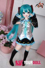 MOZU  小音  85cm 小胸 6kg 肌色＆瞳色＆ウィッグ＆メイク＆衣装（COS服）は画像と同じ  ビニールヘッド+TPEボディ 可愛いラブドール - 画像 (3)