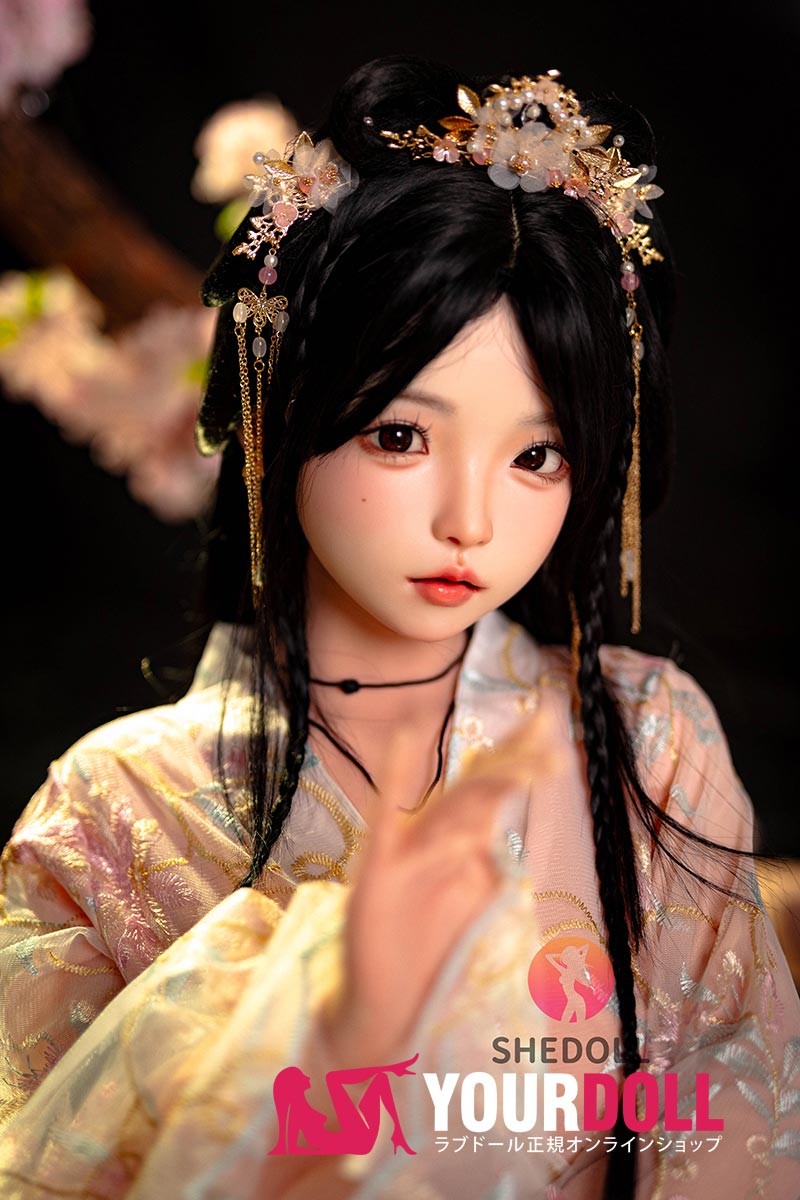 Shedoll Luoxiaoyi(洛小乙) 148cm Dカップ フルシリコン 顎機能追加可 癒し系 童顔巨乳 ラブドール - 画像 (1)