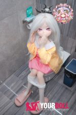 CroissantDoll(羊角社Doll) #B04 141cm 手描きメイク ビニール製のヘッド ホワイト肌 白髪 クール系 同じ服購入可 ラブドール - 画像 (4)