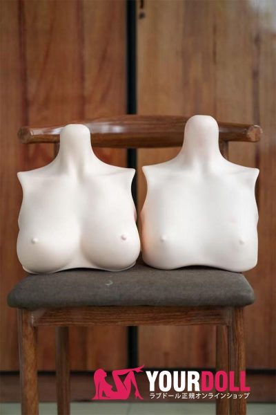 gud-pvc-breasts-1