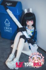 CroissantDoll(羊角社Doll) #B02 141cm 手描きメイク ビニール製のヘッド ホワイト肌 ウサギちゃん タレ目 弱気 3種類の衣装付き 制服 プレミアム仕様 アニメドール 新品 お買い得 - 画像 (7)